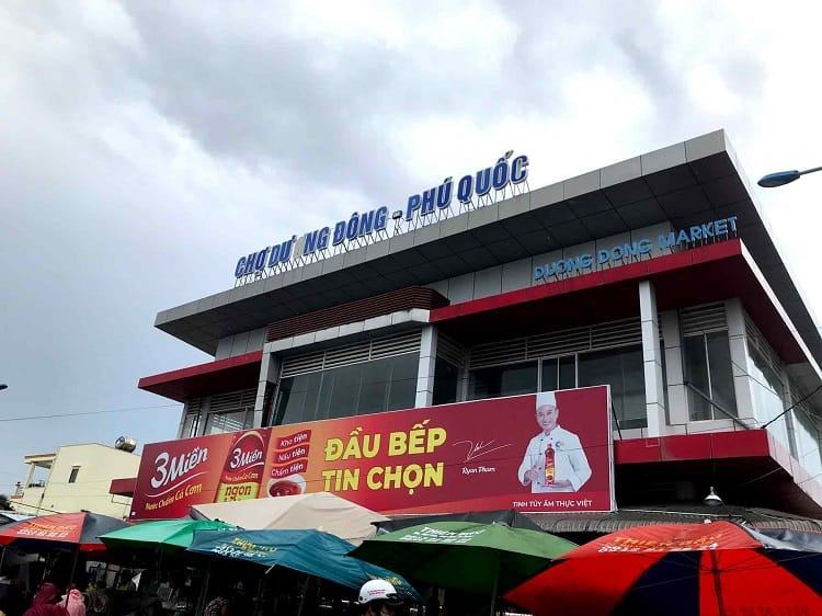 15+ Unmissable Things to Do in Phu Quoc Island Bustling Duong Dong Market in Phu Quoc