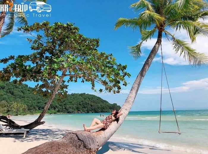 Swimming and sunbathing at Khem Beach, Phu Quoc