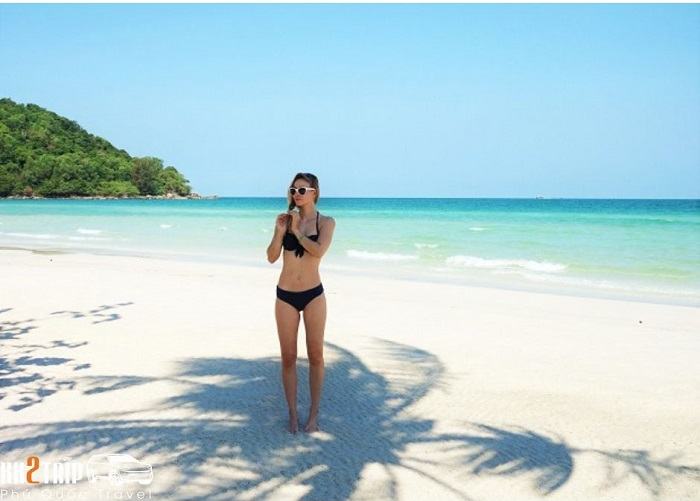 Picture-perfect sunset at Ong Lang Beach