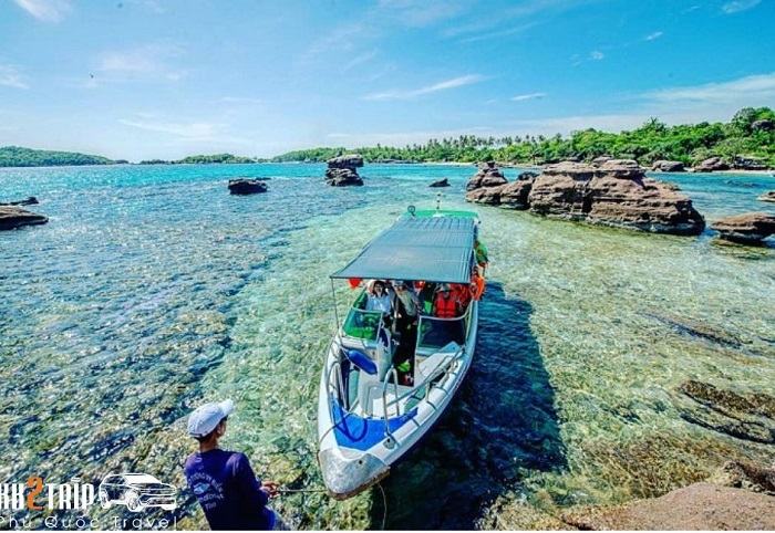 Boat trip to Hon Gam Ghi Island in Phu Quoc, Vietnam