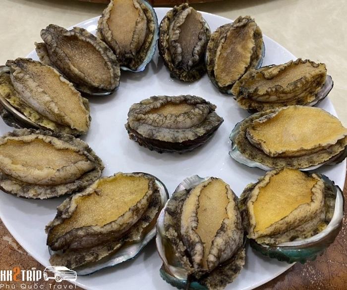 Delicious Abalone Recipes: A Taste of Phu Quoc's Finest Steamed Phu Quoc abalone with ginger dipping sauce