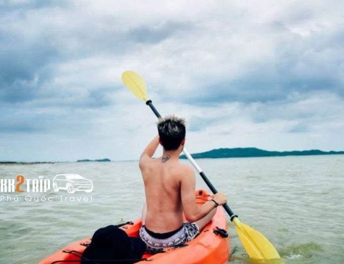 Cua Can Fishing Village: Phu Quoc's Hidden Gem Kayaking in Cua Can Fishing Village, Phu Quoc